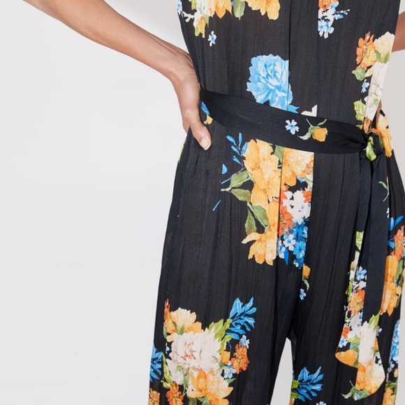 Zara floral print jumpsuit - Picture 8 of 8
